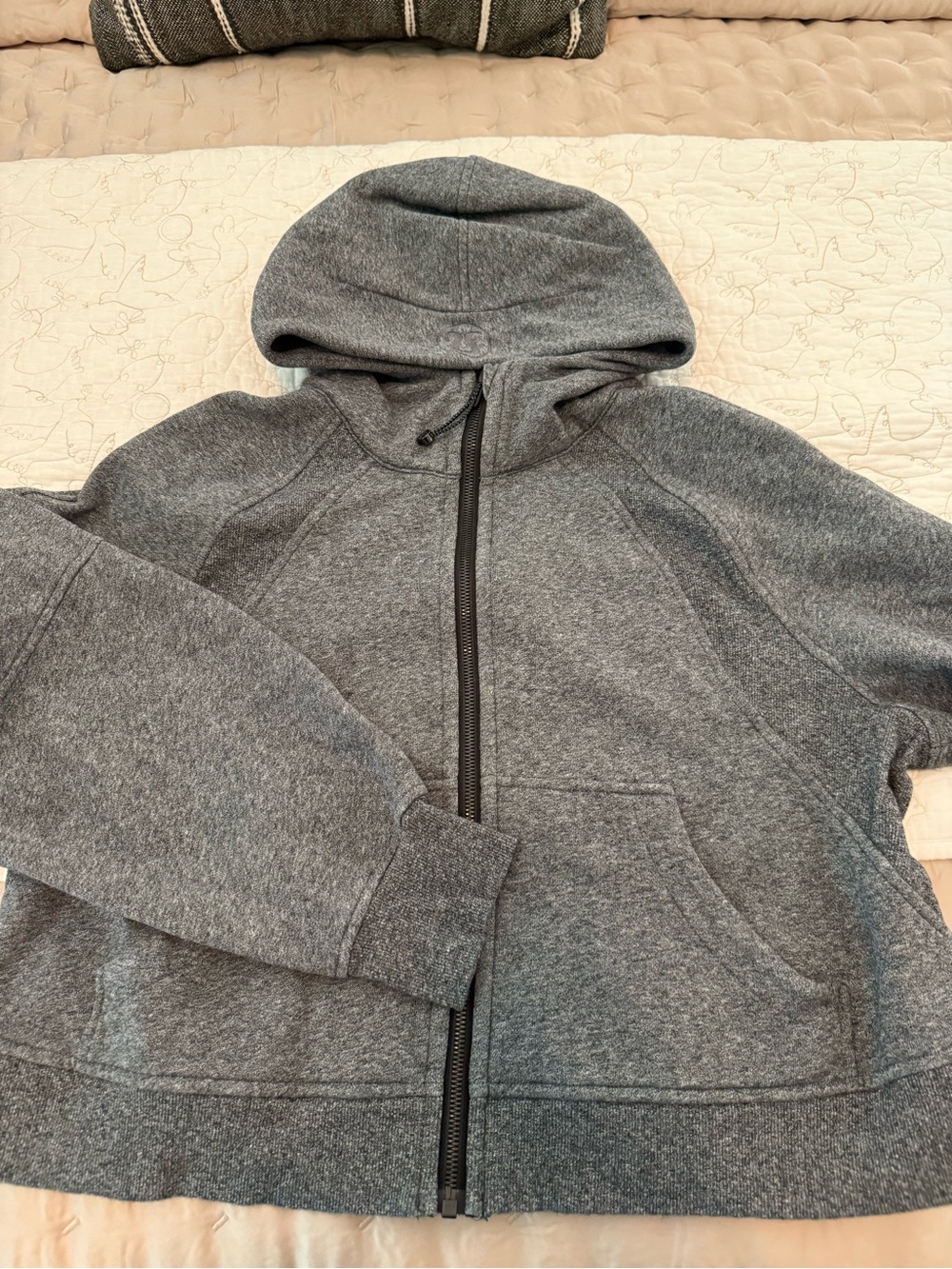 EUC Lululemon Scuba Full-Zip Hoodie M/L Heathered Charcoal